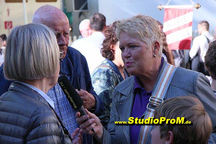 Das_Premierenforum_mit_Gaby_Ballmann&Hans-Joerg_Loh_auf_97,6MHz