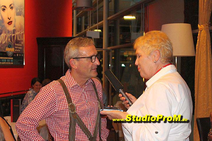 Das_Premierenforum_mit_Gaby_Ballmann&Hans-Joerg_Loh_auf_97,6MHz