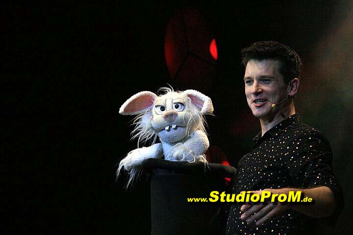 Das_Premierenforum_mit_Gaby_Ballmann&Hans-Joerg_Loh_auf_97,6MHz