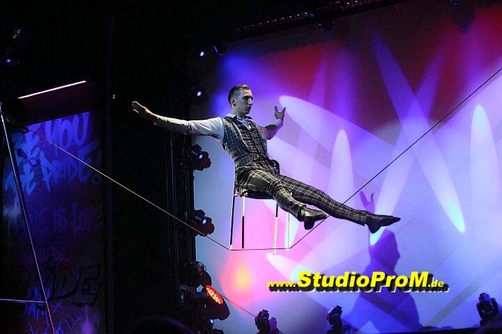 Das_Premierenforum_mit_Gaby_Ballmann_&_Hans-Joerg_Loh_auf_97,6MHz