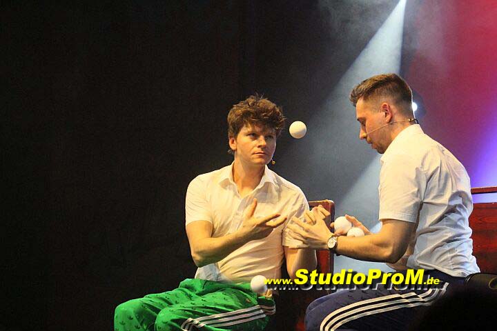 Das_Premierenforum_mit_Gaby_Ballmann_&_Hans-Joerg_Loh_auf_97,6MHz